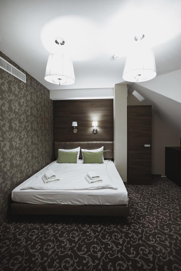 Hotel Janow Янув-Любельский Экстерьер фото